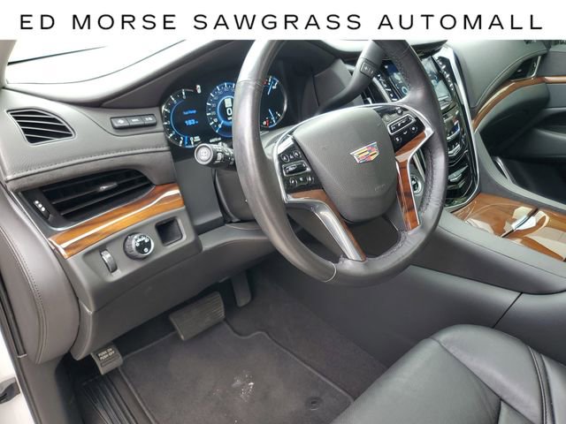 Used 2020 Cadillac Escalade Luxury image 19