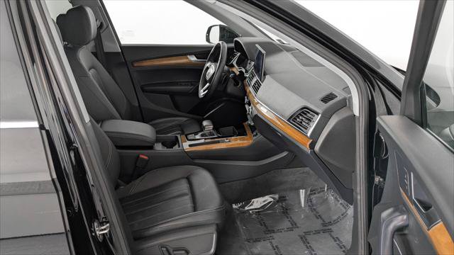 Used 2023 Audi Q5 2.0T Premium w/ Convenience Package AWD/4WD image 23