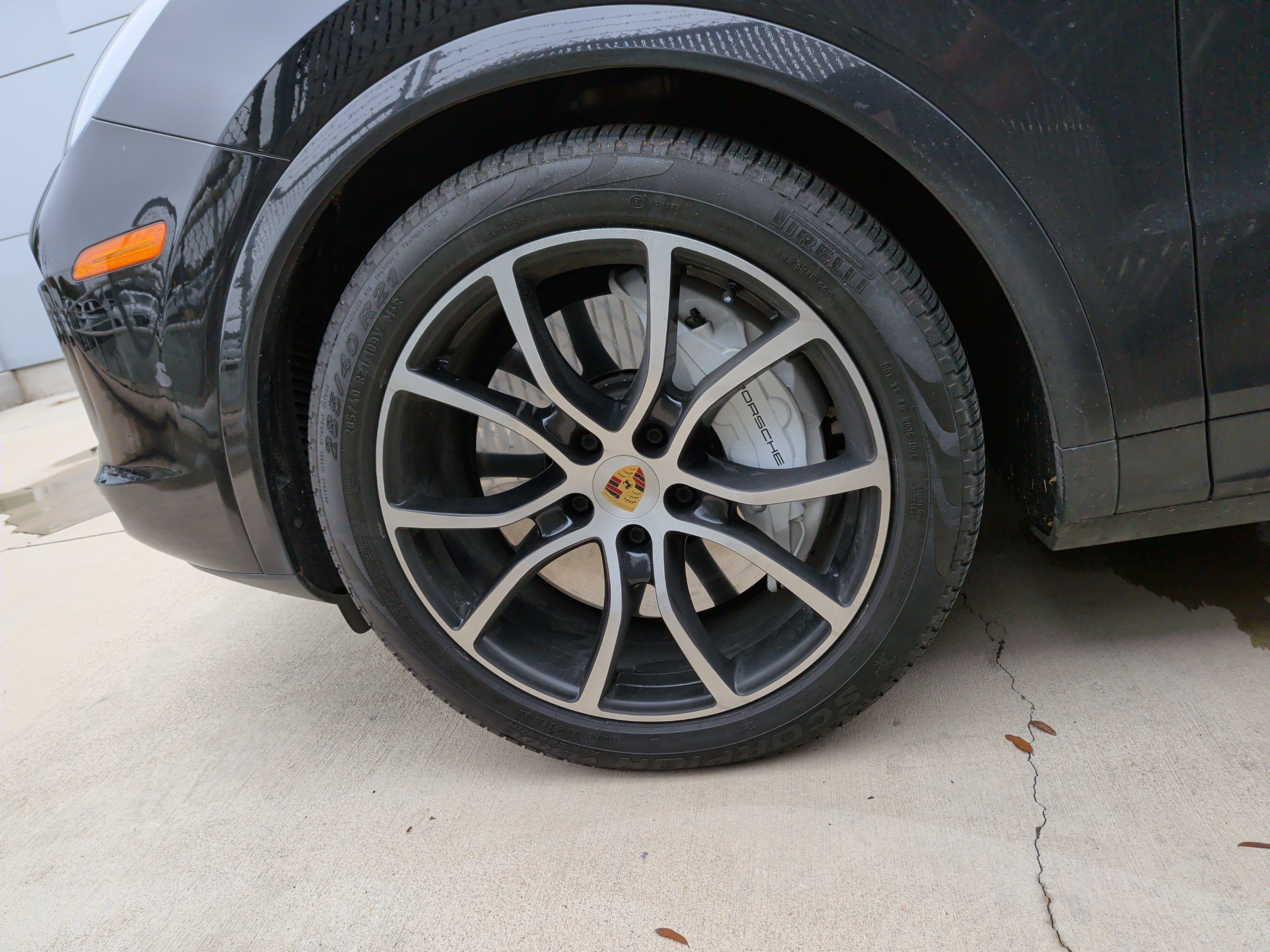 Used 2022 Porsche Cayenne Turbo AWD/4WD image 12
