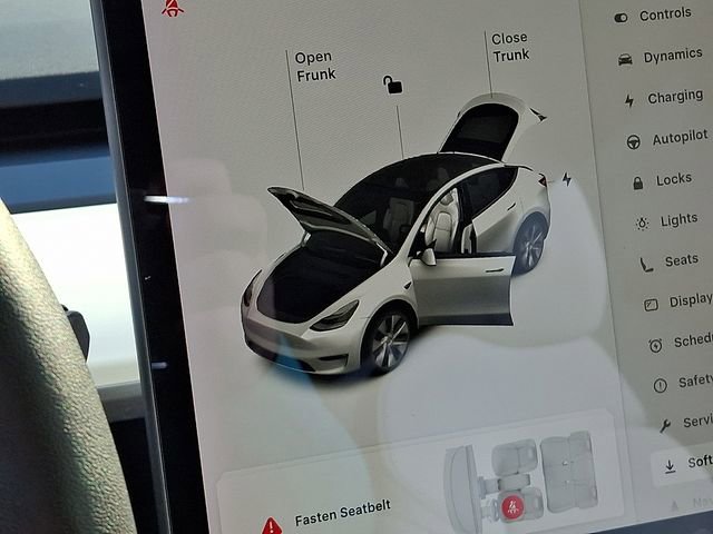 Used 2021 Tesla Model Y Long Range image 37