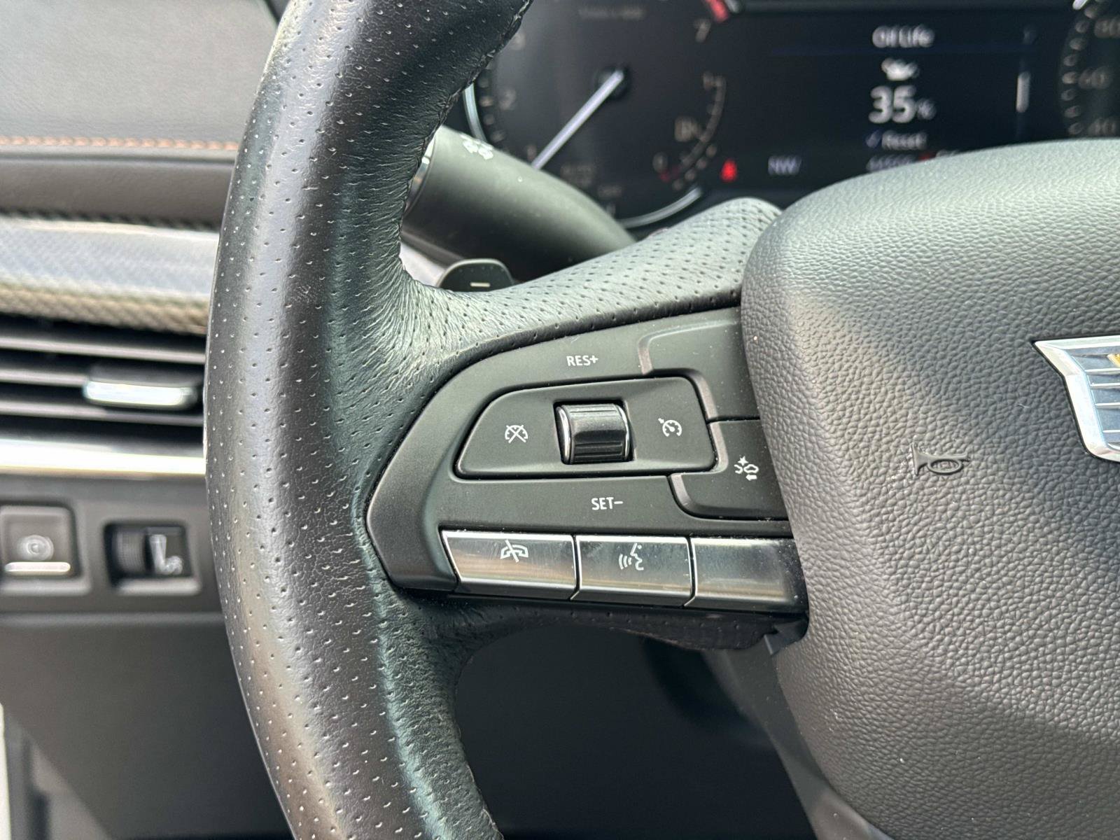 Used 2022 Cadillac XT4 Sport w/ Enhanced Visibility Package AWD/4WD image 17