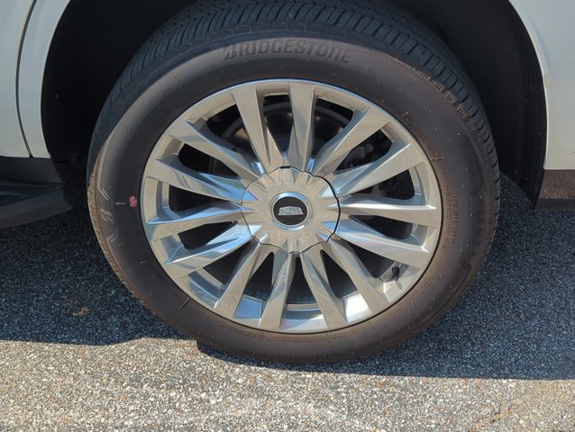 Used 2023 Cadillac Escalade Premium Luxury AWD/4WD image 26