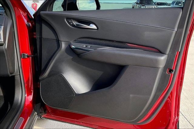 Used 2025 Cadillac XT4 Sport image 29
