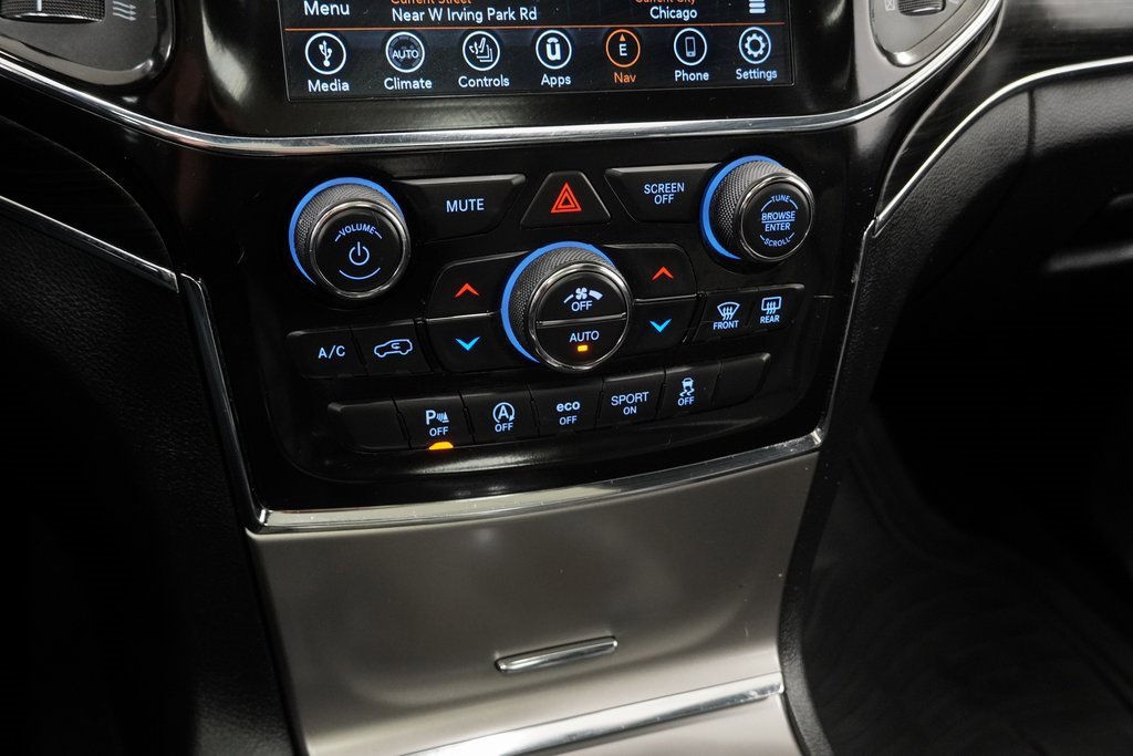 Certified 2022 Jeep Grand Cherokee Limited w/ Tech Group image 33