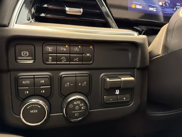 New 2026 Chevrolet Tahoe Premier w/ Sun And Tow Package AWD/4WD image 35