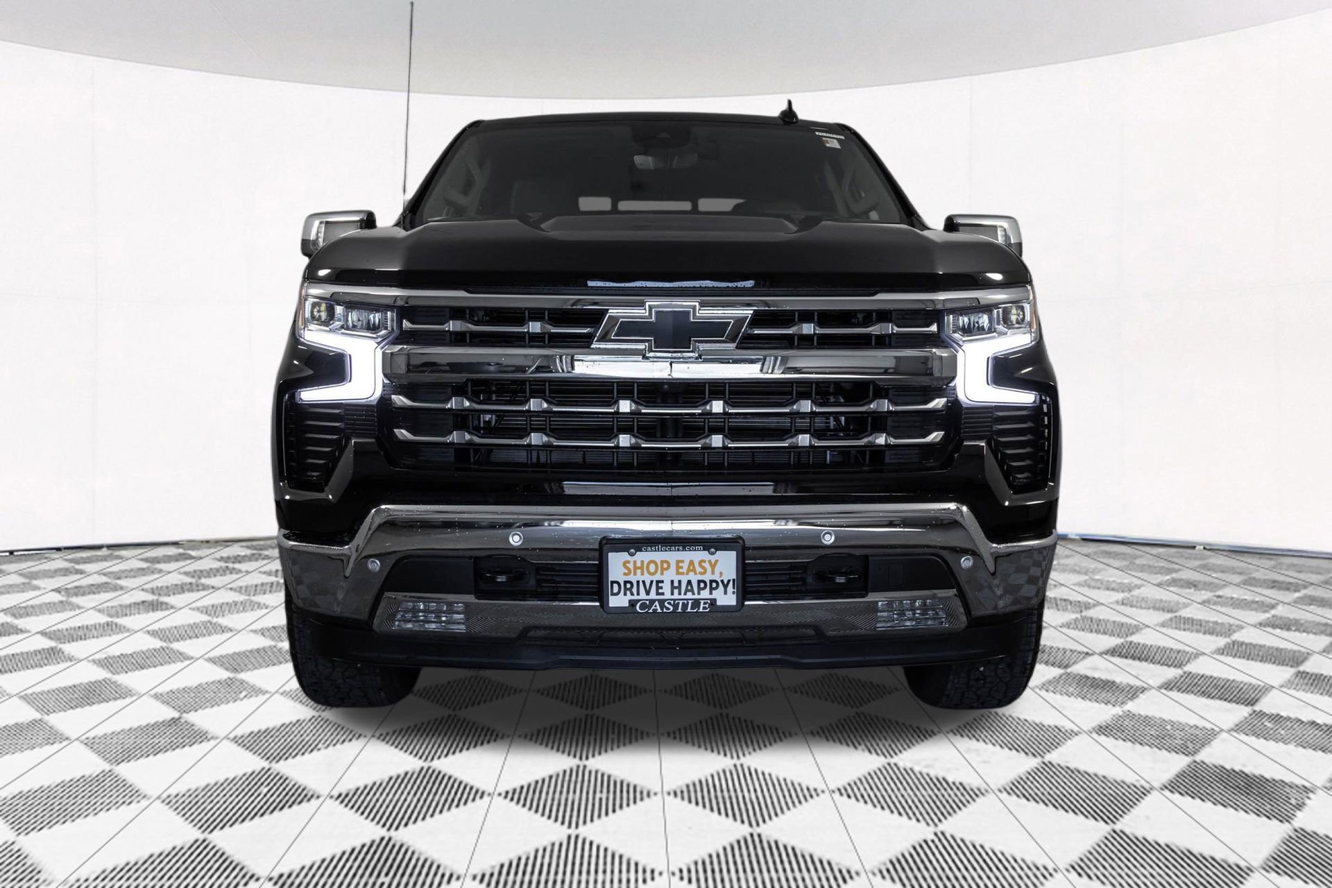 Used 2023 Chevrolet Silverado 1500 LTZ w/ LTZ Premium Package AWD/4WD image 13