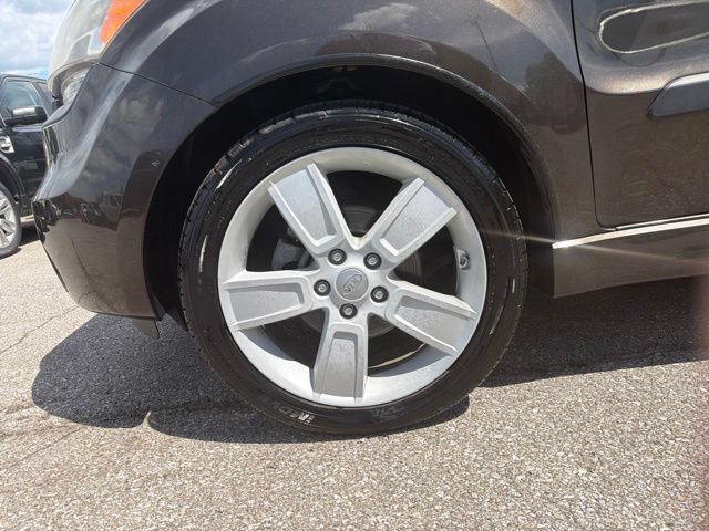 Used 2011 Kia Soul ! FWD image 31