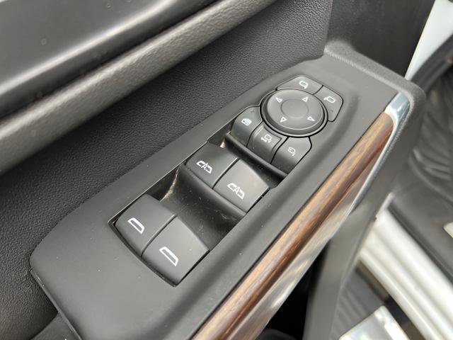 Used 2023 Chevrolet Silverado 2500 High Country w/ Z71 Off-Road Package AWD/4WD image 16