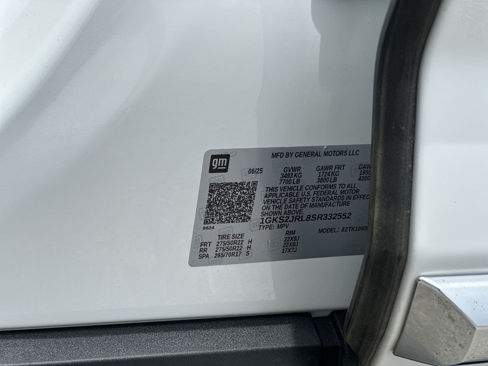 Certified 2025 GMC Yukon XL Denali AWD/4WD image 33