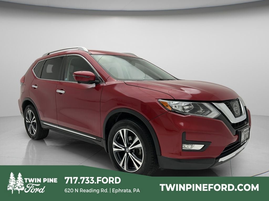 Used 2017 Nissan Rogue SL AWD/4WD image 1