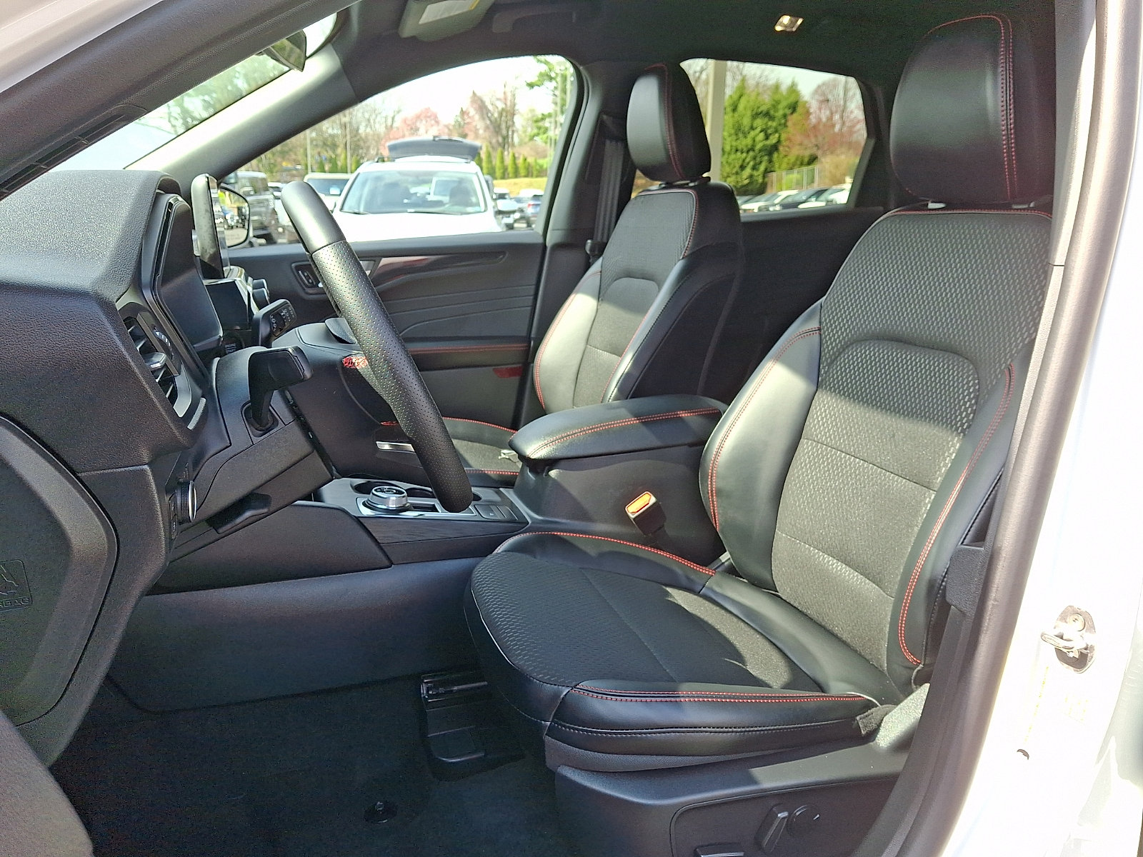 Used 2026 Ford Escape ST-Line Select image 14