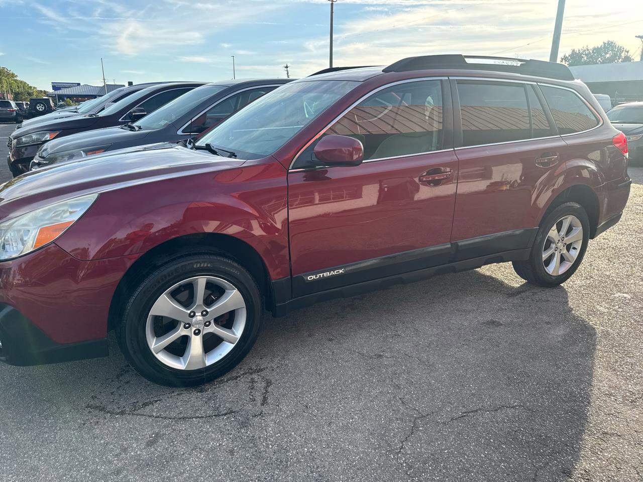 Used 2013 Subaru Outback 2.5i Limited AWD/4WD image 10