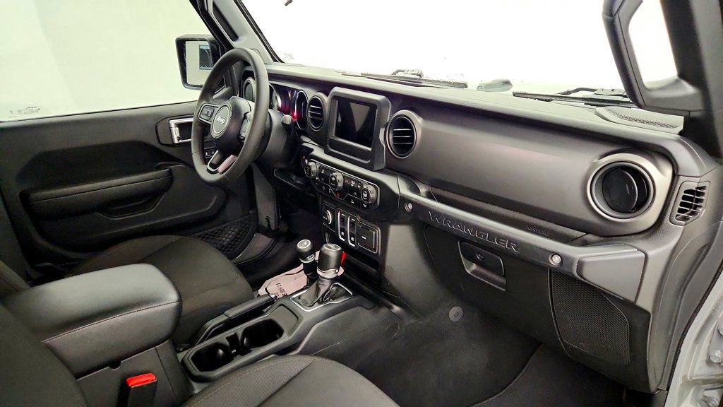 Used 2023 Jeep Wrangler Sport AWD/4WD image 24