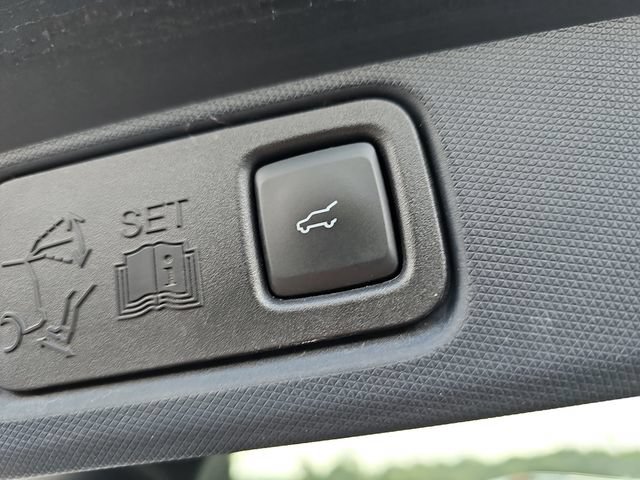 Used 2022 Ford Mustang Mach-E Premium RWD image 13