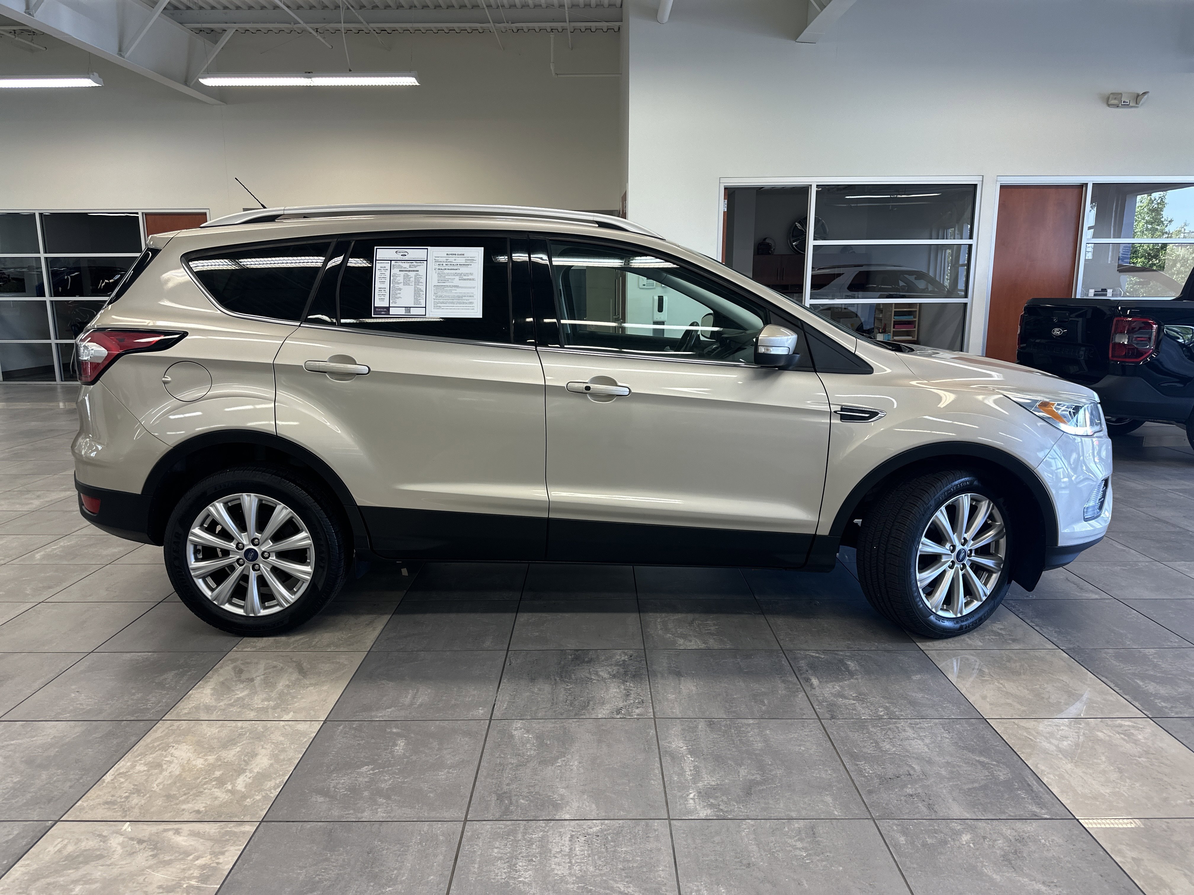 Used 2017 Ford Escape Titanium image 11