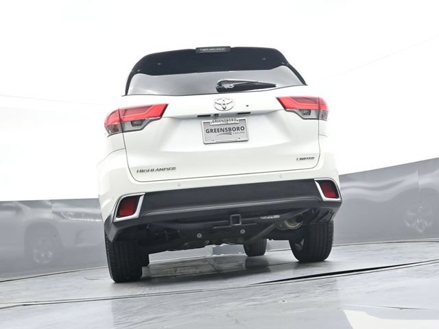 Used 2019 Toyota Highlander Limited FWD image 34