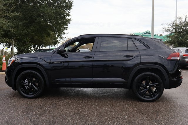 New 2026 Volkswagen Atlas Cross Sport SEL R-Line image 4