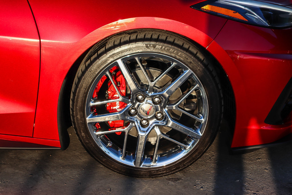 Used 2024 Chevrolet Corvette Stingray Convertible w/ Battery Protection Package RWD image 11