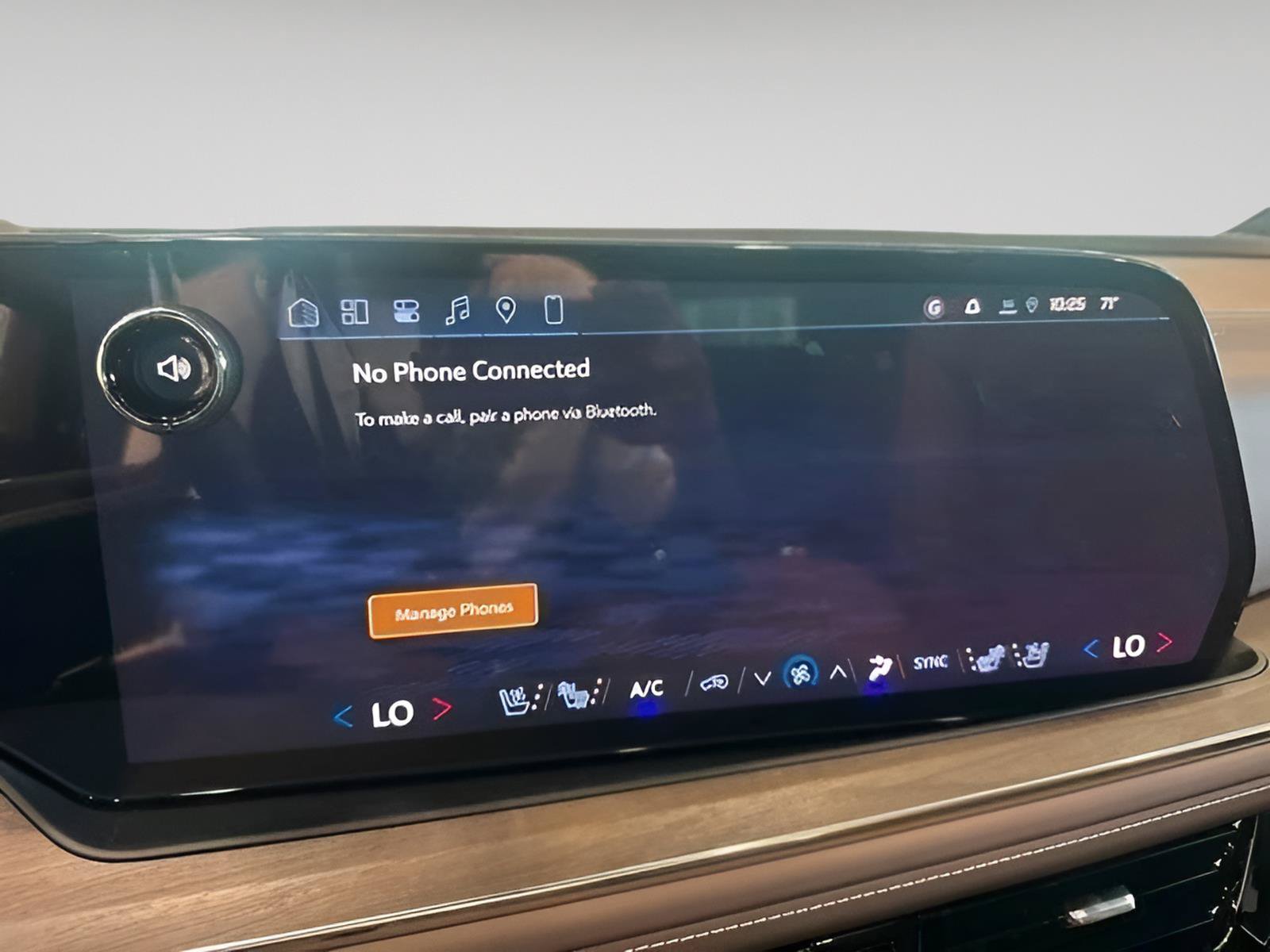 New 2026 Chevrolet Suburban High Country AWD/4WD image 30