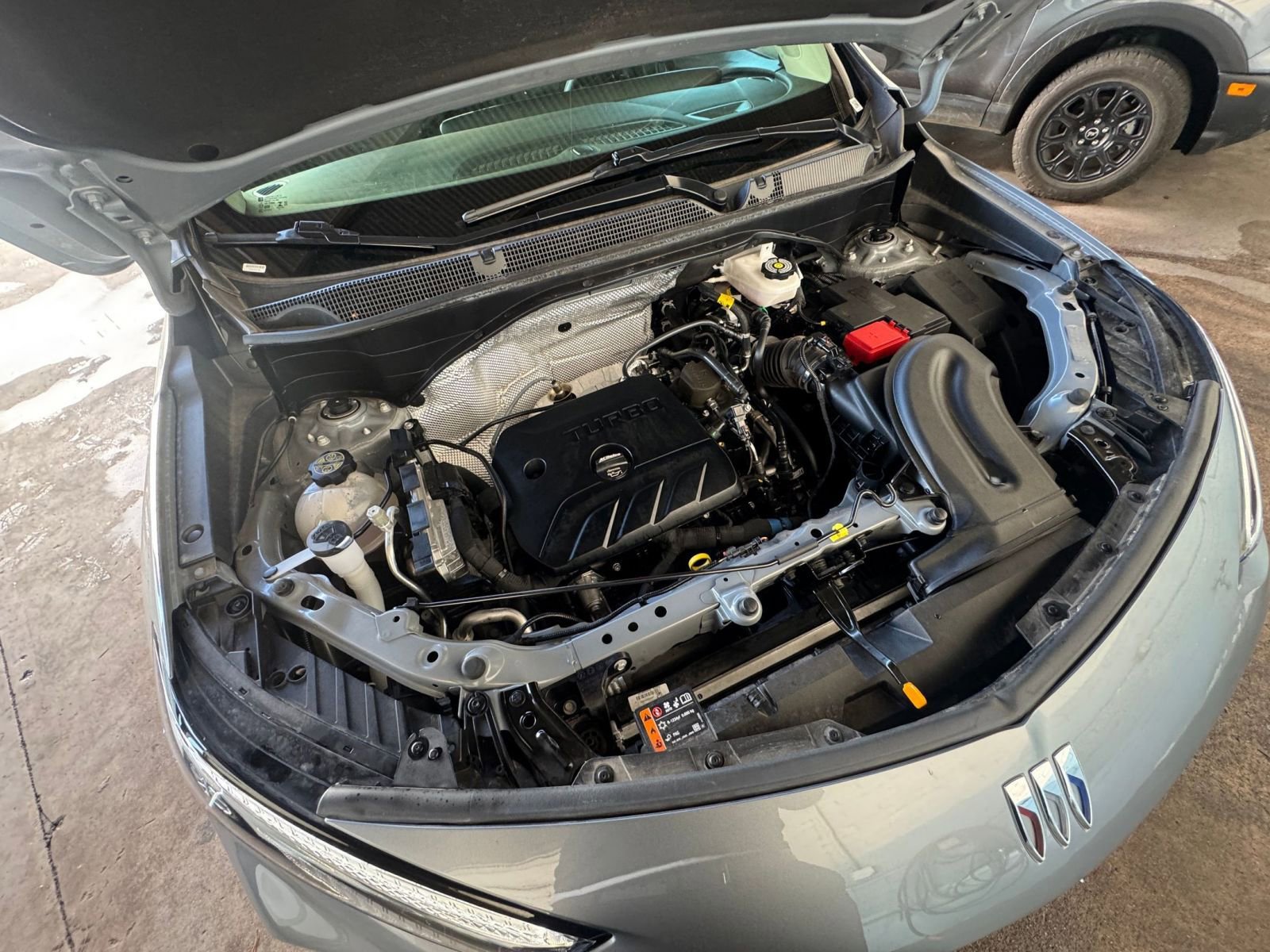 Used 2025 Buick Encore GX Preferred image 31