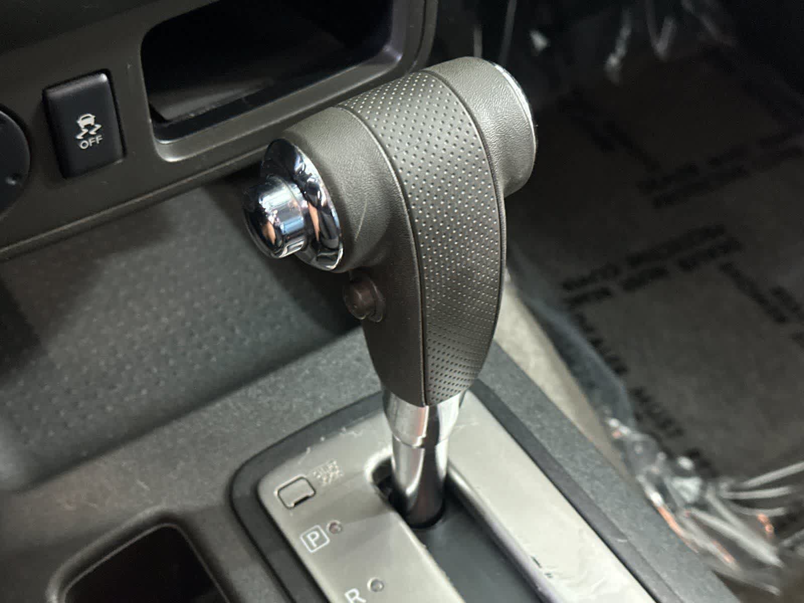 Used 2012 Nissan Frontier SV RWD image 20