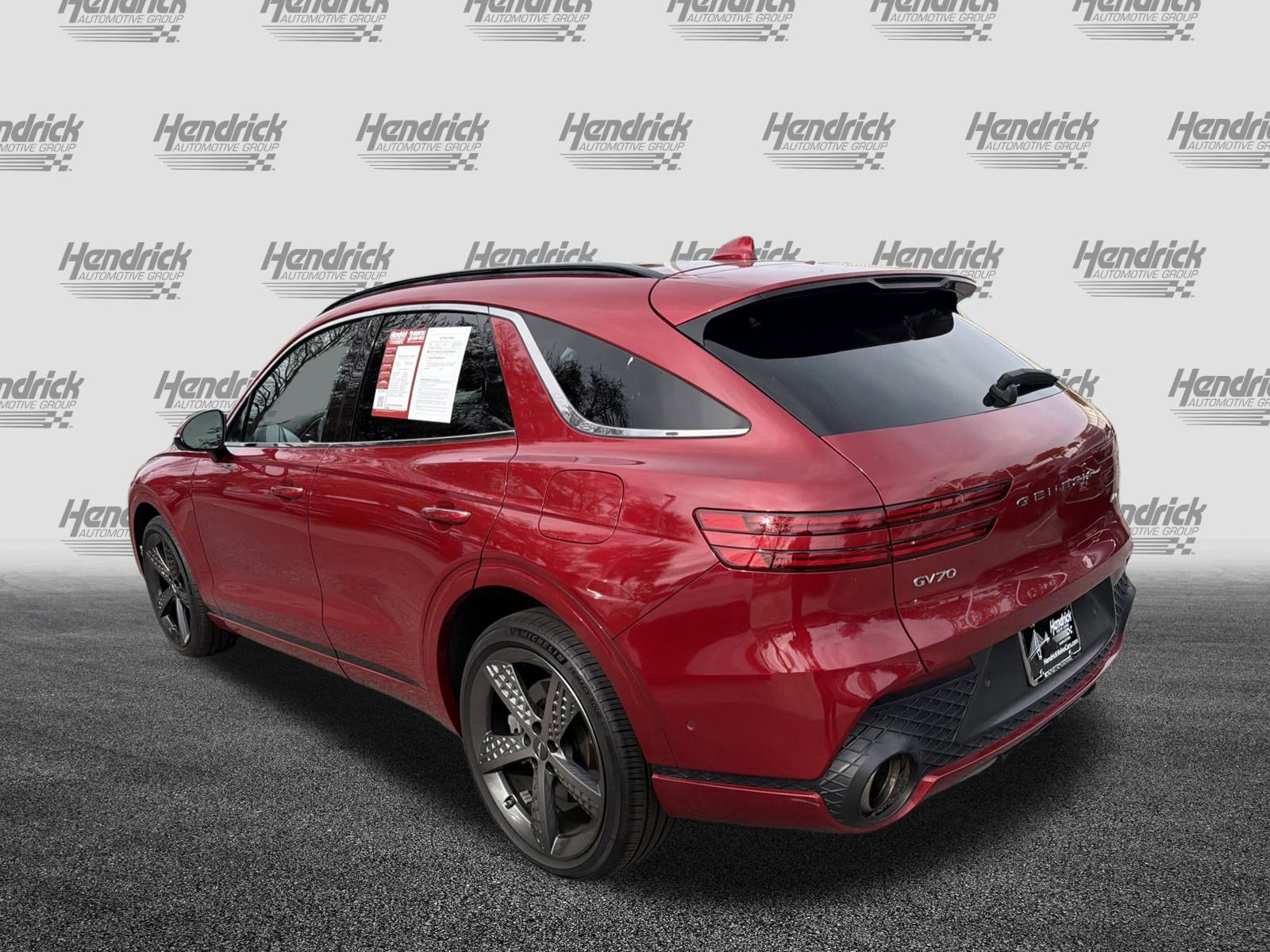 Used 2022 Genesis GV70 3.5T Sport w/ Sport Prestige Package image 8