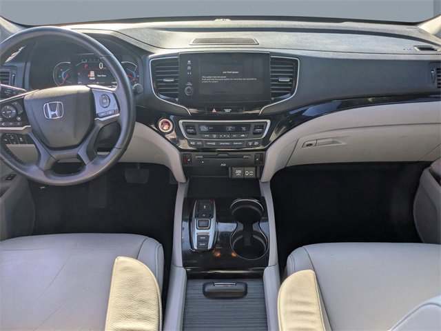 Used 2019 Honda Pilot Touring image 16