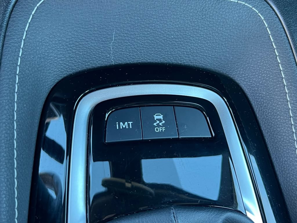 Used 2022 Toyota Corolla XSE FWD image 30