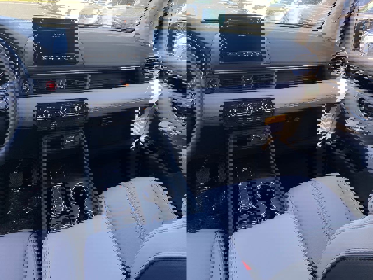 New 2025 Honda Pilot Touring image 11