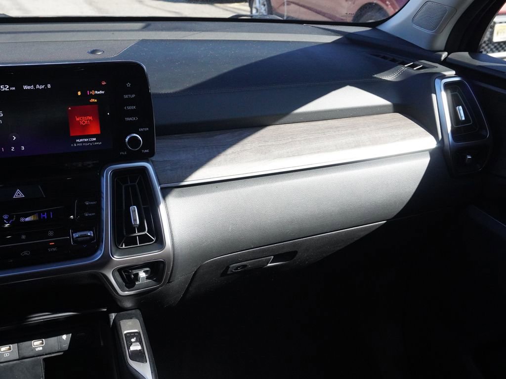 Used 2023 Kia Sorento S w/ Panoramic Sunroof Package image 31