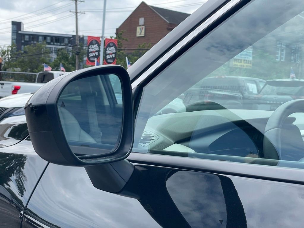 Certified 2024 Nissan Rogue SV AWD/4WD image 28