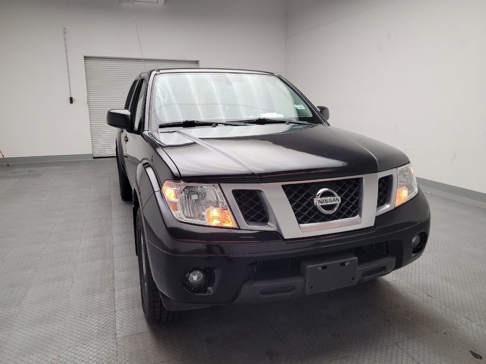 Used 2020 Nissan Frontier SV image 14