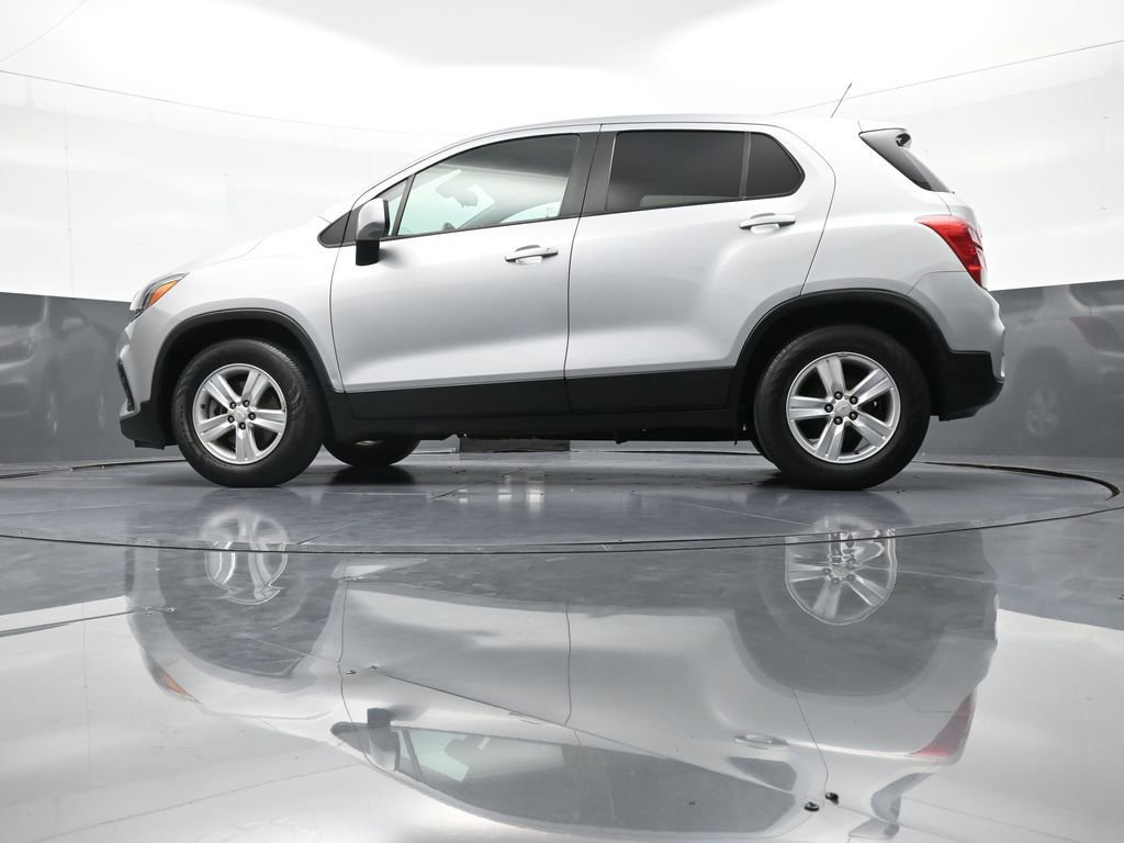 Used 2020 Chevrolet Trax LS w/ Tint and Cruise Package FWD image 30