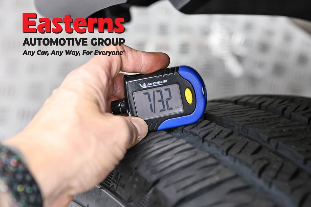 Used 2025 Jeep Wrangler Unlimited Sahara AWD/4WD image 29
