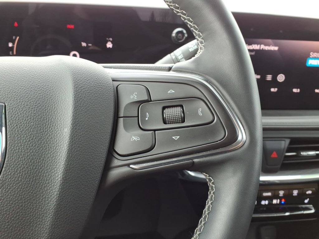 Used 2025 Buick Encore GX Avenir w/ Avenir Convenience Package image 15