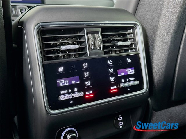 Used 2023 Porsche Cayenne Turbo image 39