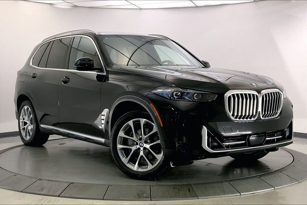 New 2026 BMW X5 xDrive40i w/ Premium Package