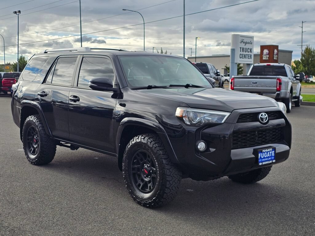 Used 2018 Toyota 4Runner SR5 Premium AWD/4WD image 4