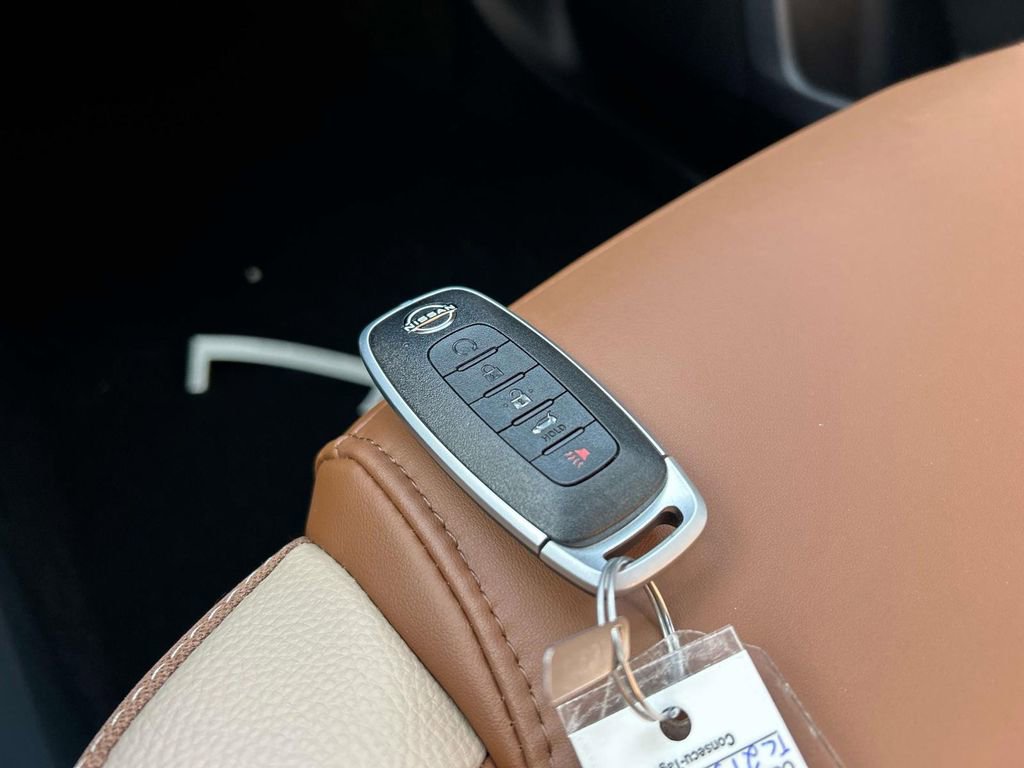 New 2026 Nissan Pathfinder Platinum image 14