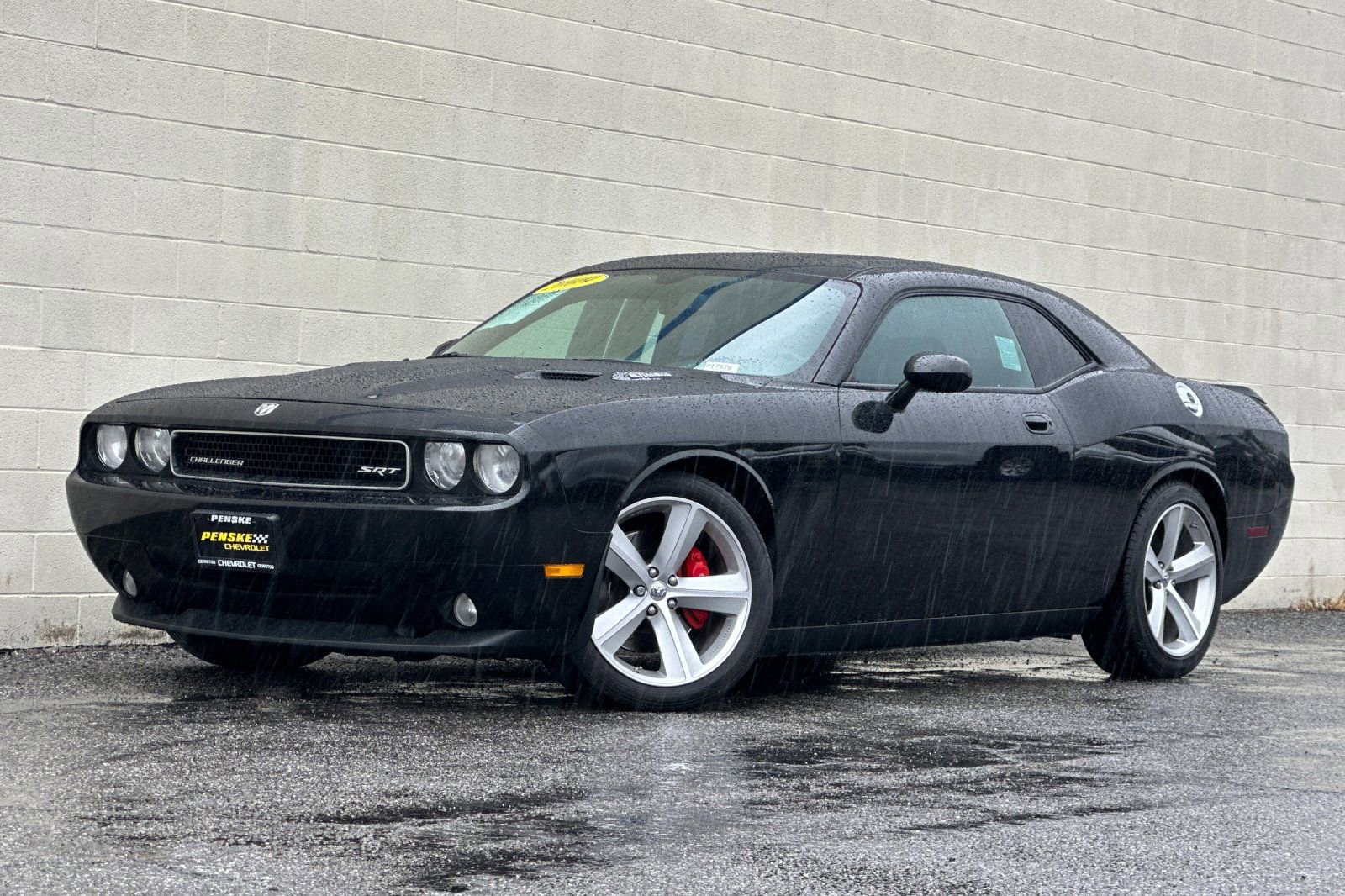 Used 2009 Dodge Challenger SRT8 w/ SRT Option Group II image 8