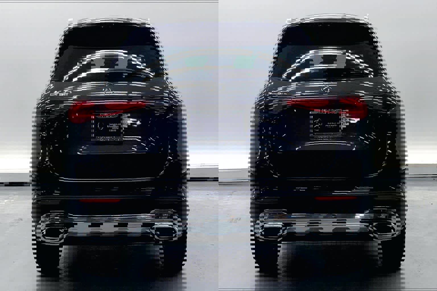 Used 2023 Mercedes-Benz GLC 300 image 4