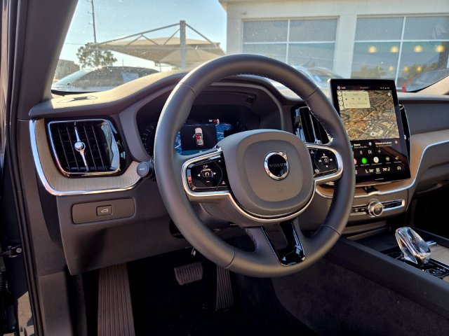 New 2027 Volvo XC60 B5 Core AWD/4WD image 8
