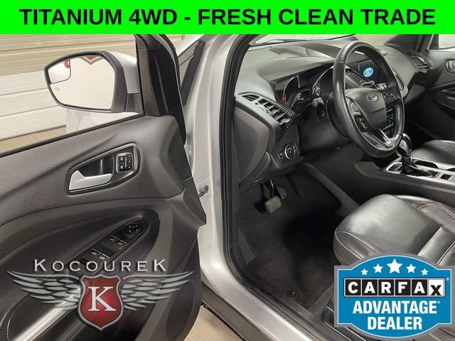 Used 2019 Ford Escape Titanium AWD/4WD image 10
