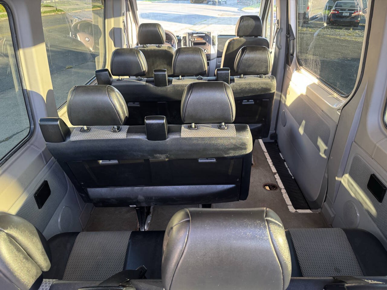 Used 2007 Dodge Sprinter 2500 w/ Cooling Group RWD image 23