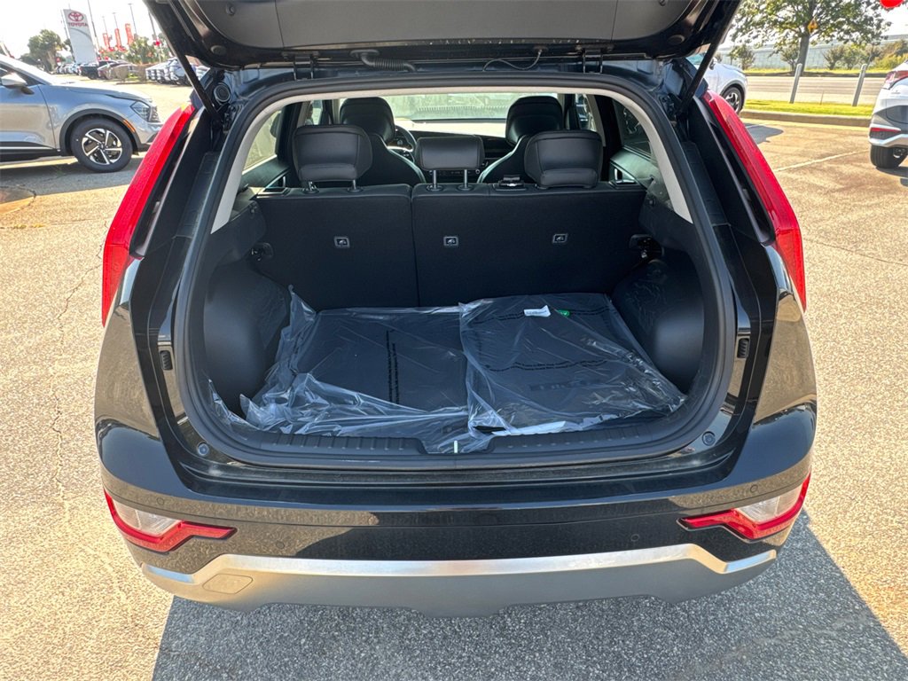New 2024 Kia Niro EX Touring image 18