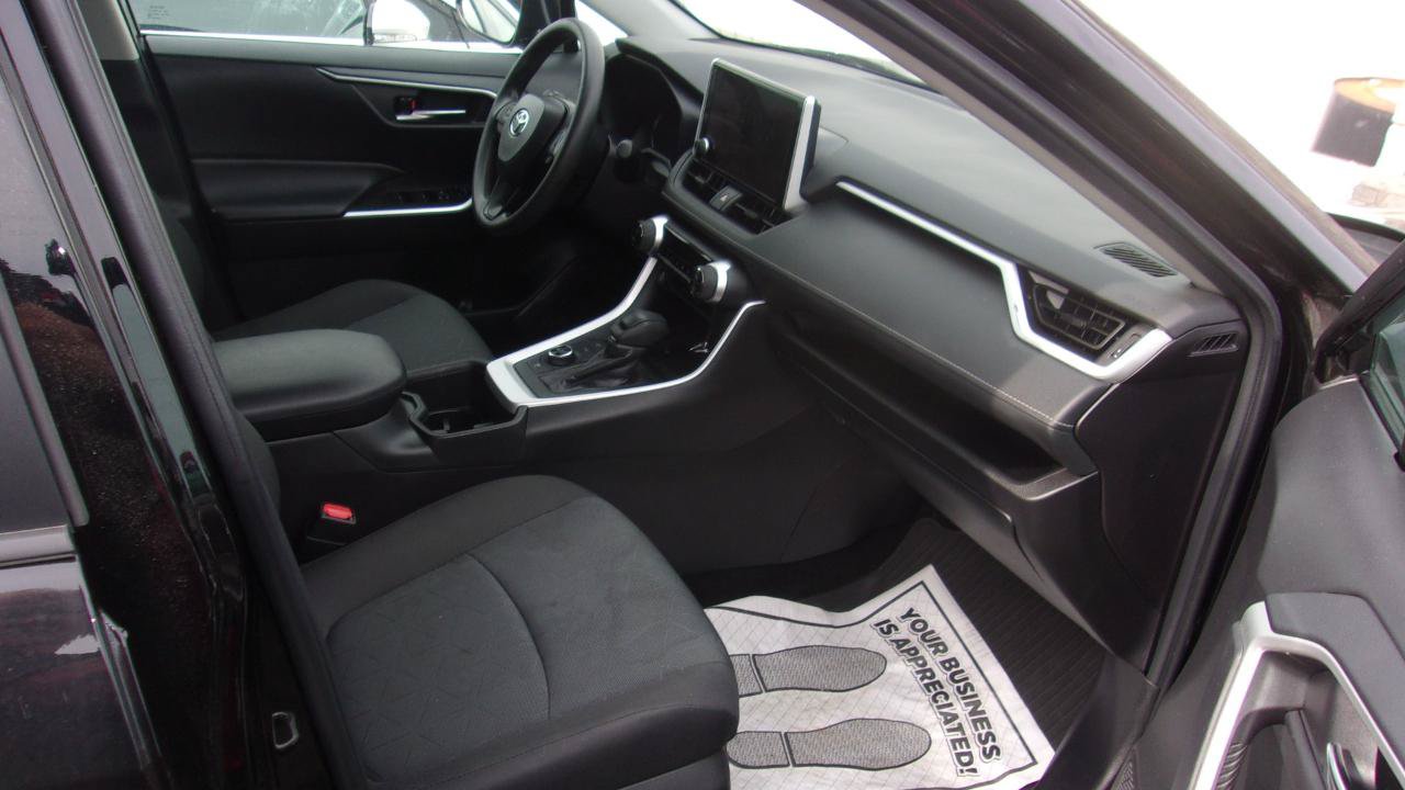 Used 2024 Toyota RAV4 AWD Hybrid image 5