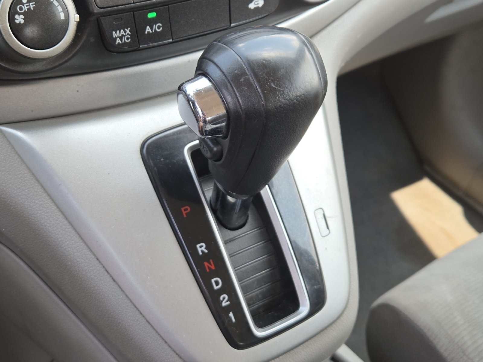 Used 2014 Honda CR-V LX image 30
