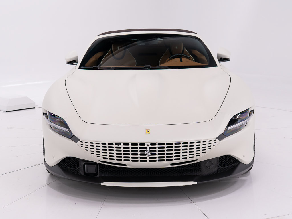Used 2025 Ferrari Roma Spider RWD image 9