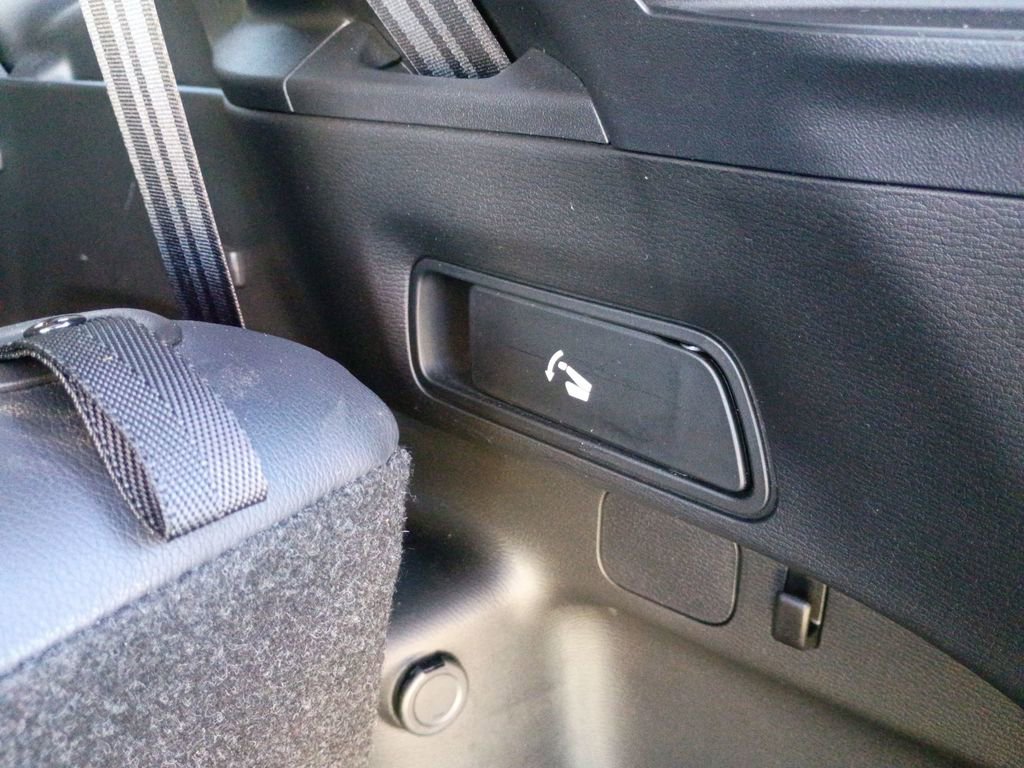 Used 2024 Mitsubishi Outlander SEL image 14