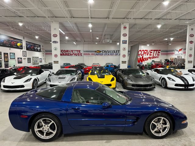 Used 2004 Chevrolet Corvette Coupe w/ Preferred Equipment Group RWD image 6